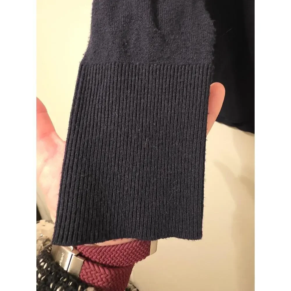 🖤 Free Assembly Black Crewneck Sweater – XS - Picture 4 of 6